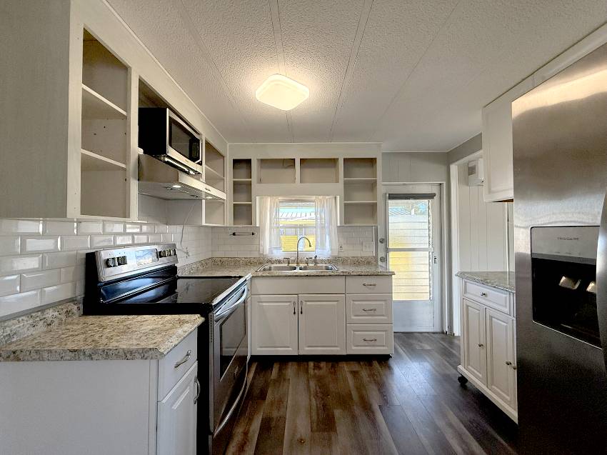 36 Jasmine Ave a Ellenton, FL Mobile or Manufactured Home for Sale